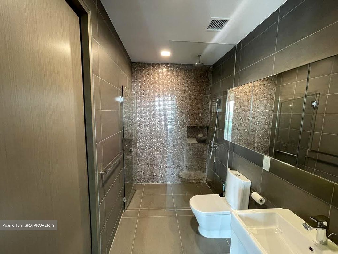 Katong Regency (D15), Apartment #630704861